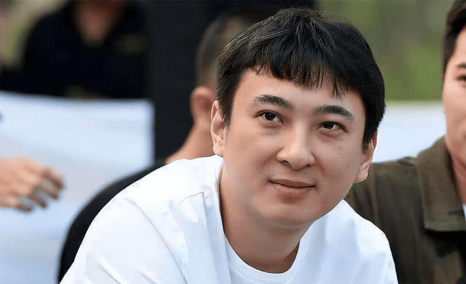 曝王思聪不给抚养费关于王思聪是否不给抚养费的问题，这是一个涉及到个人隐私和媒体报道真实性的问题。目前并没有确凿的证据证明王思聪是否拖欠抚养费。因此，我们不能轻易地下定论。